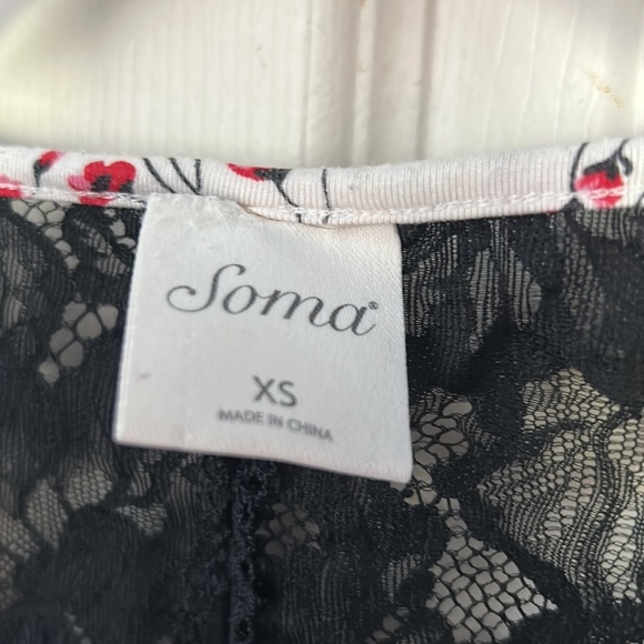 Soma size XS Floral print lace trim pajama top - Picture 3 of 5